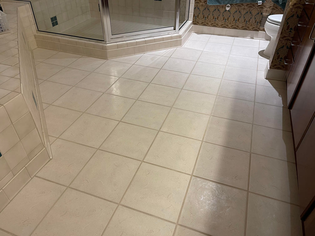 Clean Tile and Grout After Cleaning in Staten Island, NY